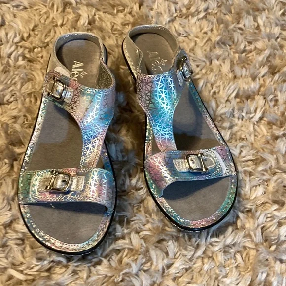 Leather Algeria by PG Lite Silver Sandals, Size  38 (size 8-8.5) - Picture 2 of 12
